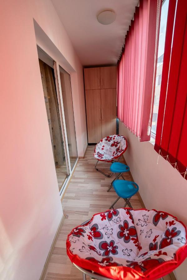 Quiet 3-Room Apt - 2 Parking Spaces - 5 Min Bus Floreşti Exterior foto